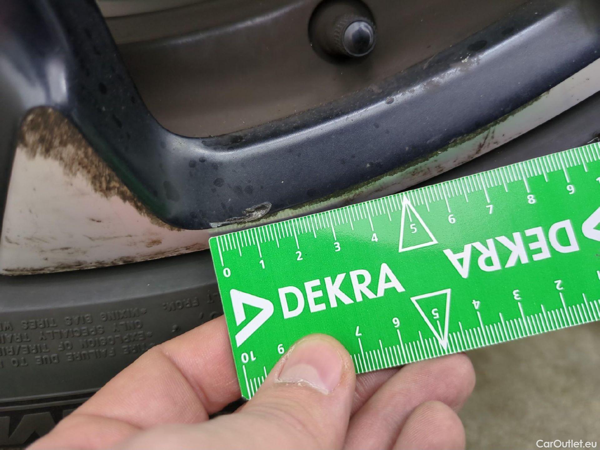  DS  DS7 DS DS 7 Crossback 5p SUV BlueHDi 130 Manuel Executive #23