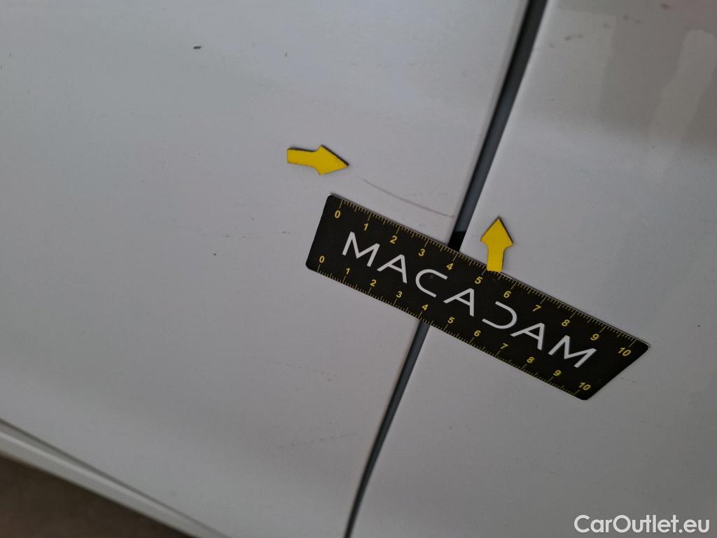  Bmw  Serie 1 BMW Série 1 / 2019 / 5P / Berline 1.5 116D DKG7 Business Design #69