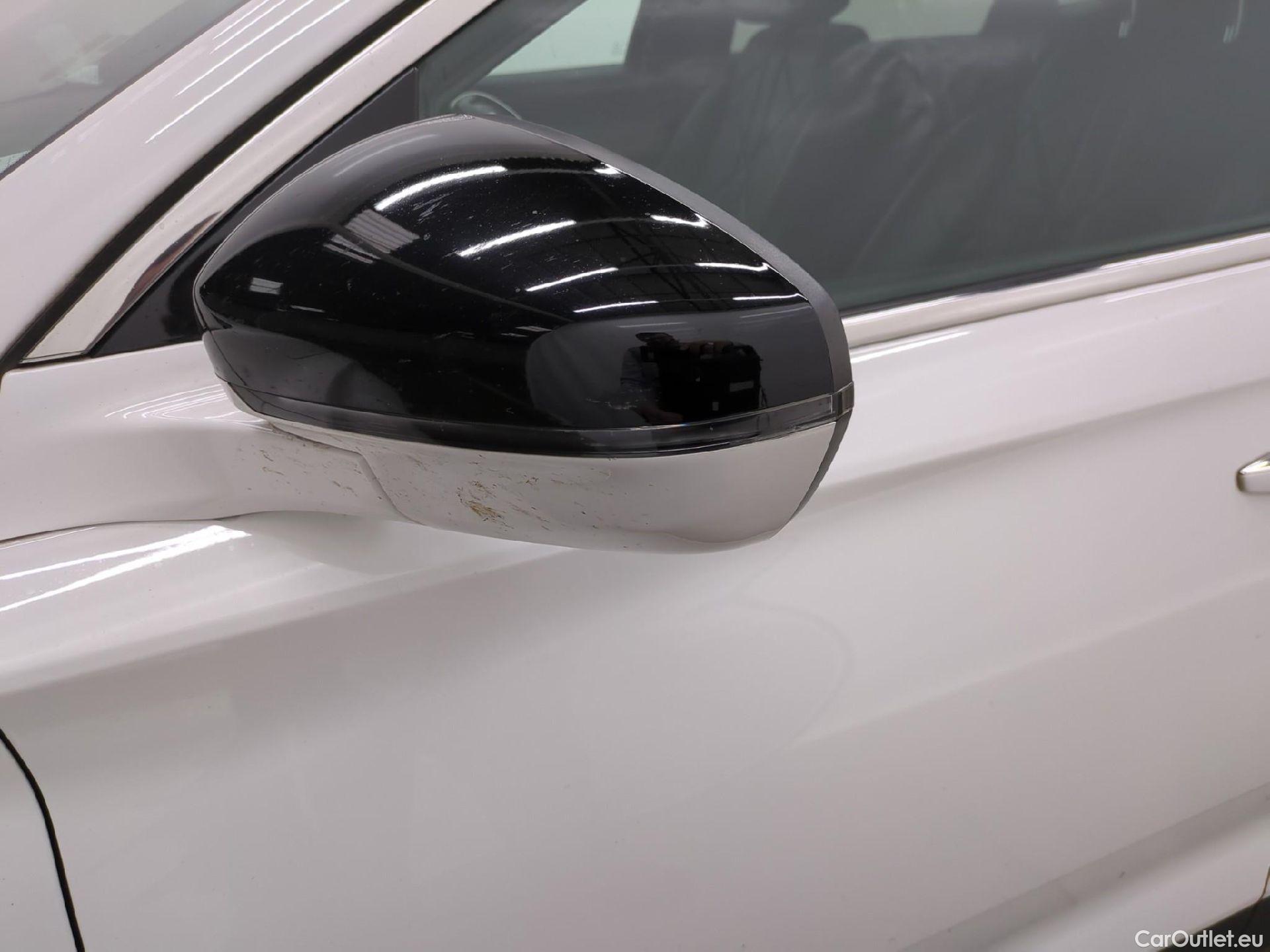  DS  DS7 DS DS 7 Crossback 5p SUV BlueHDi 130 Manuel Executive #49