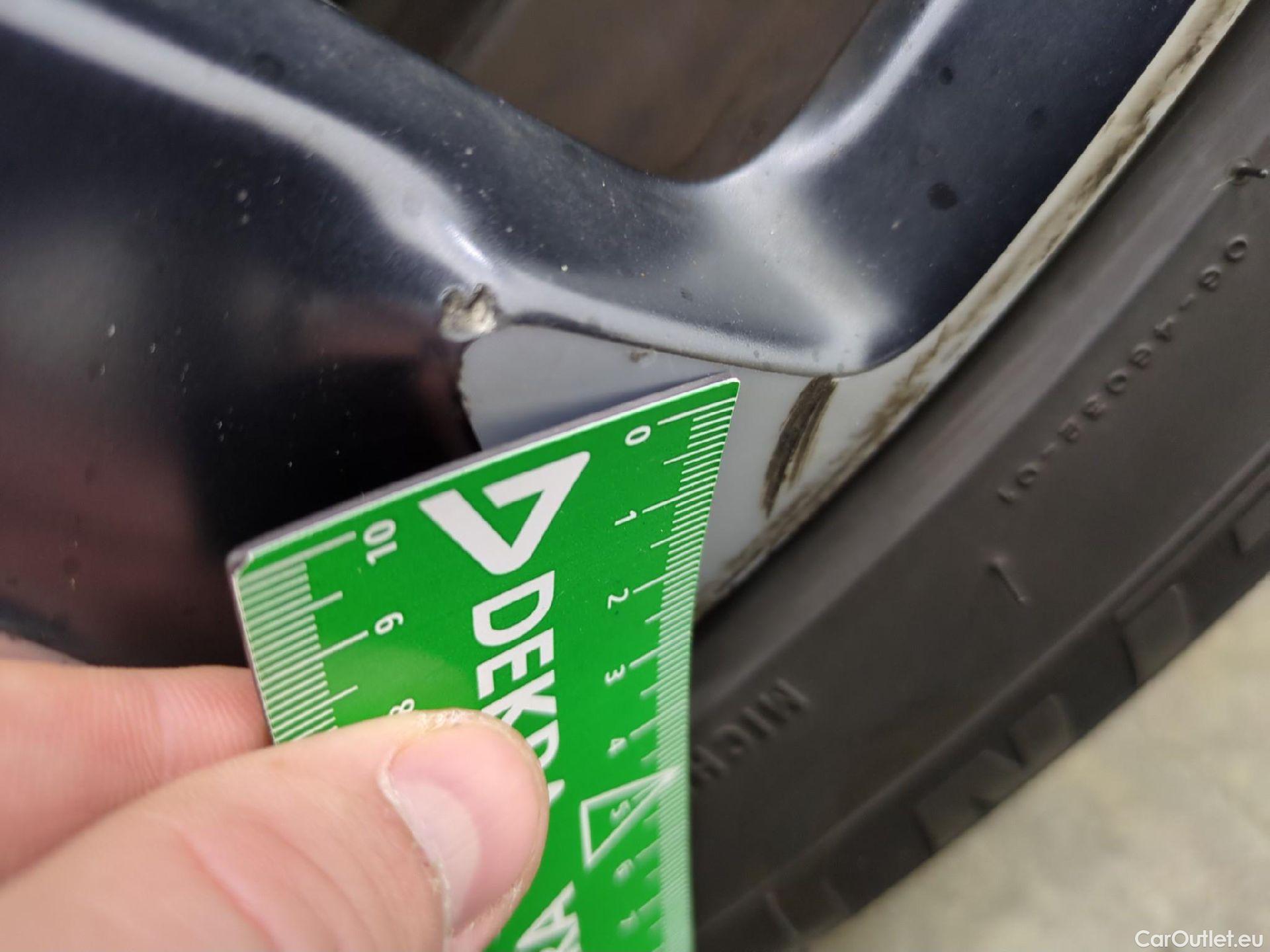  DS  DS7 DS DS 7 Crossback 5p SUV BlueHDi 130 Manuel Executive #18