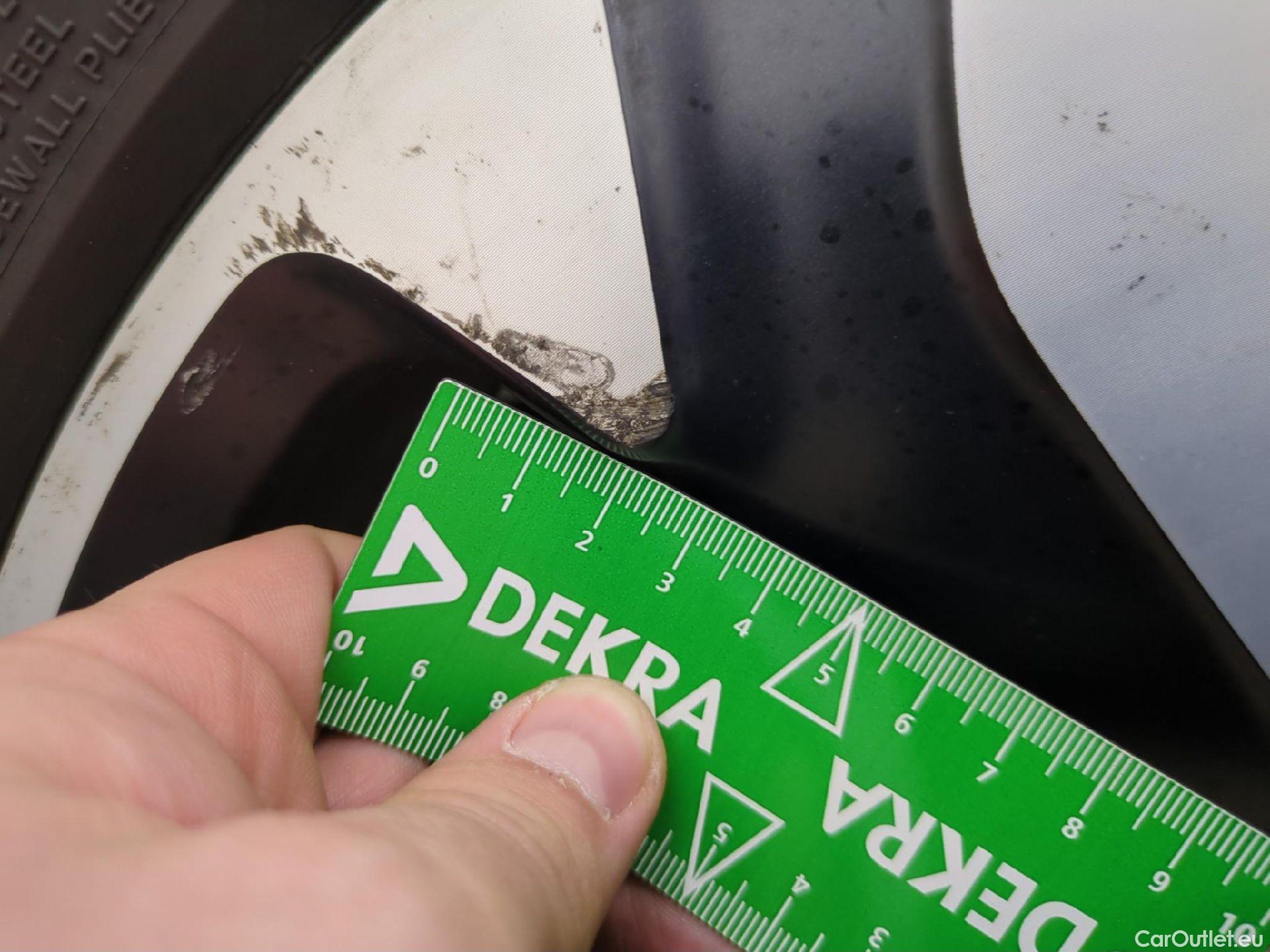  DS  DS7 DS DS 7 Crossback 5p SUV BlueHDi 130 Manuel Executive #29