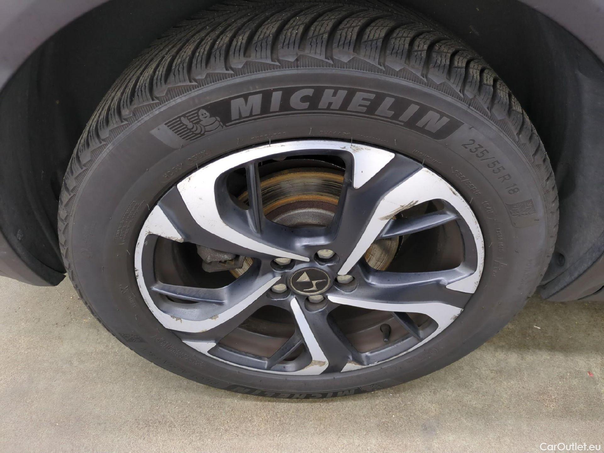  DS  DS7 DS DS 7 Crossback 5p SUV BlueHDi 130 Manuel Executive #20