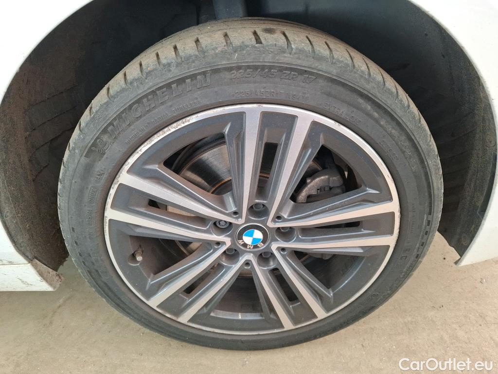  Bmw  Serie 1 BMW Série 1 / 2019 / 5P / Berline 1.5 116D DKG7 Business Design #13