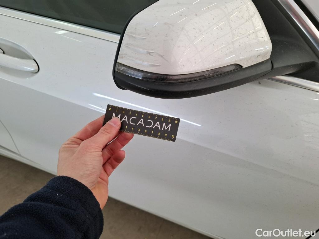  Bmw  Serie 1 BMW Série 1 / 2019 / 5P / Berline 1.5 116D DKG7 Business Design #70