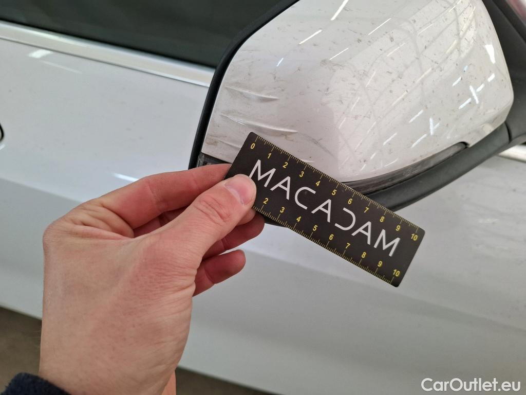  Bmw  Serie 1 BMW Série 1 / 2019 / 5P / Berline 1.5 116D DKG7 Business Design #71