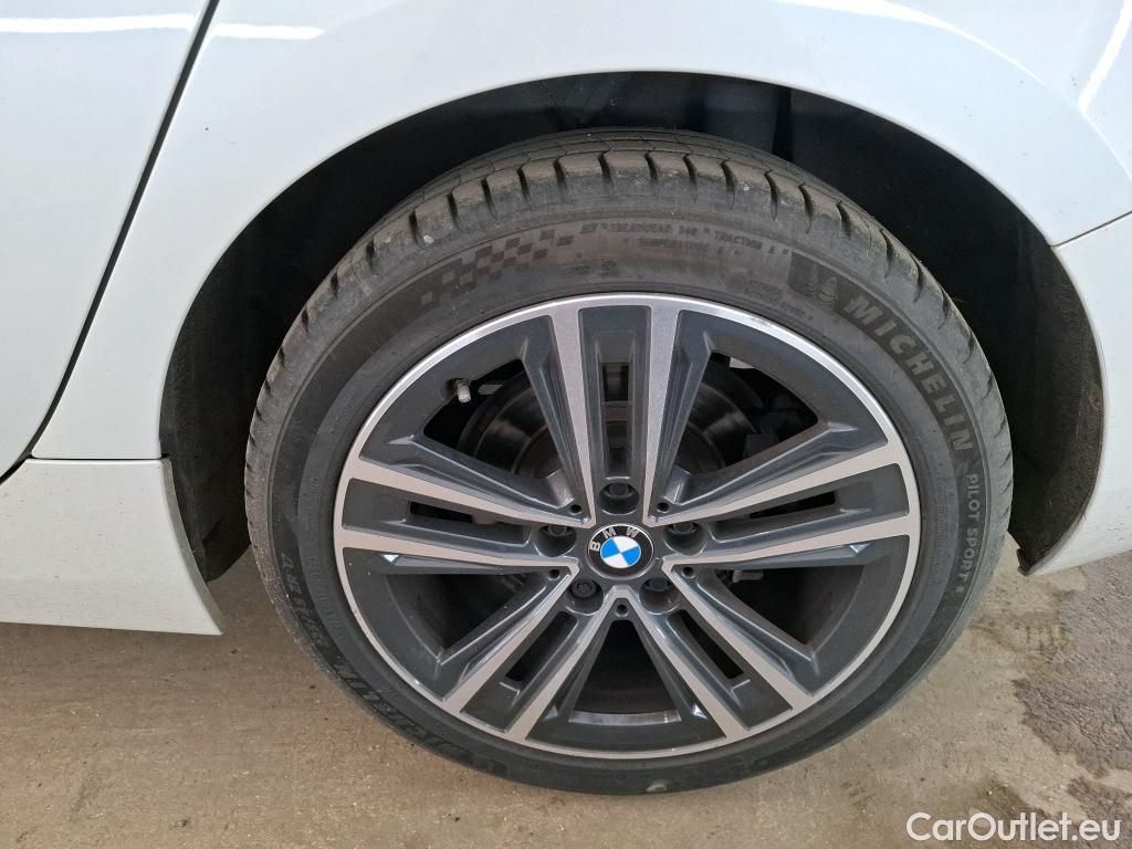  Bmw  Serie 1 BMW Série 1 / 2019 / 5P / Berline 1.5 116D DKG7 Business Design #75