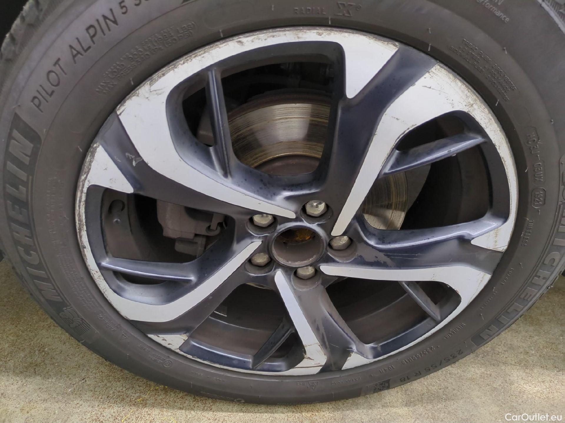  DS  DS7 DS DS 7 Crossback 5p SUV BlueHDi 130 Manuel Executive #13