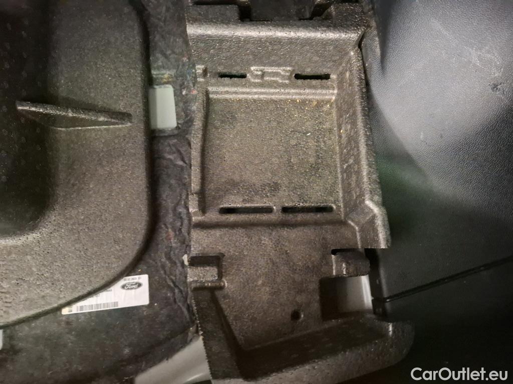  Ford  Kuga  Titanium Hybrid 2.5 190CV BVA6 E6dT #18