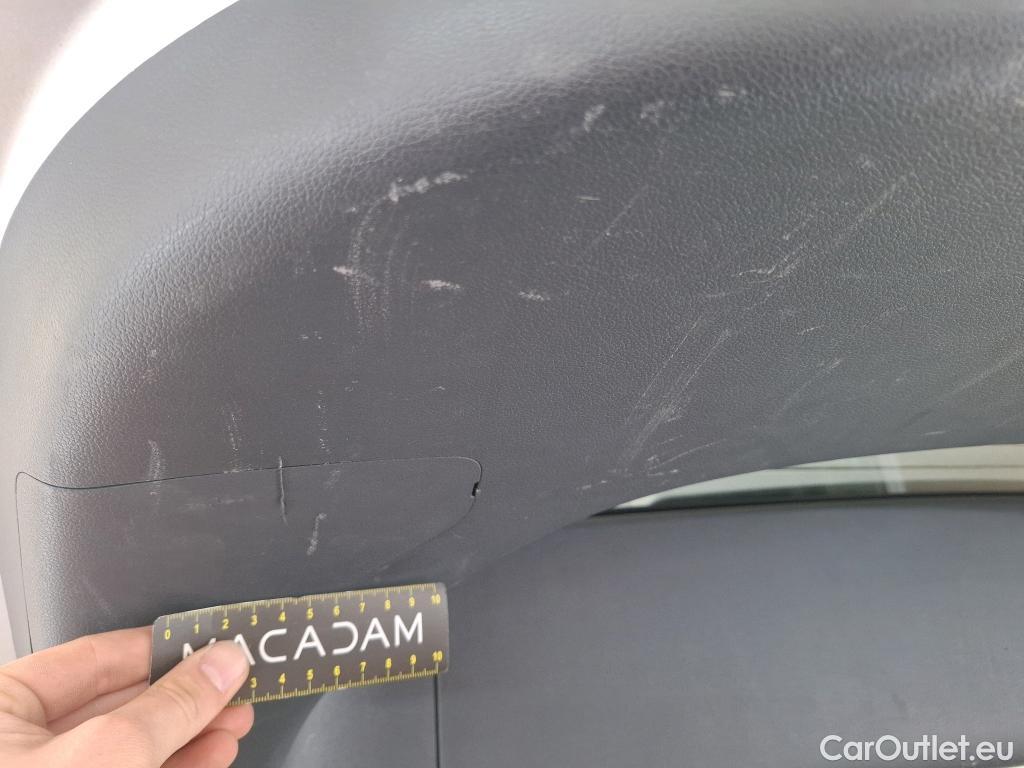  Hyundai   Ioniq HYUNDAI 5p Berline Plug-in Executive #28