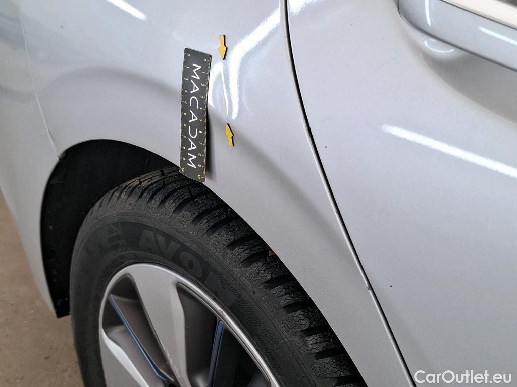  Hyundai   Ioniq HYUNDAI 5p Berline Plug-in Executive #2