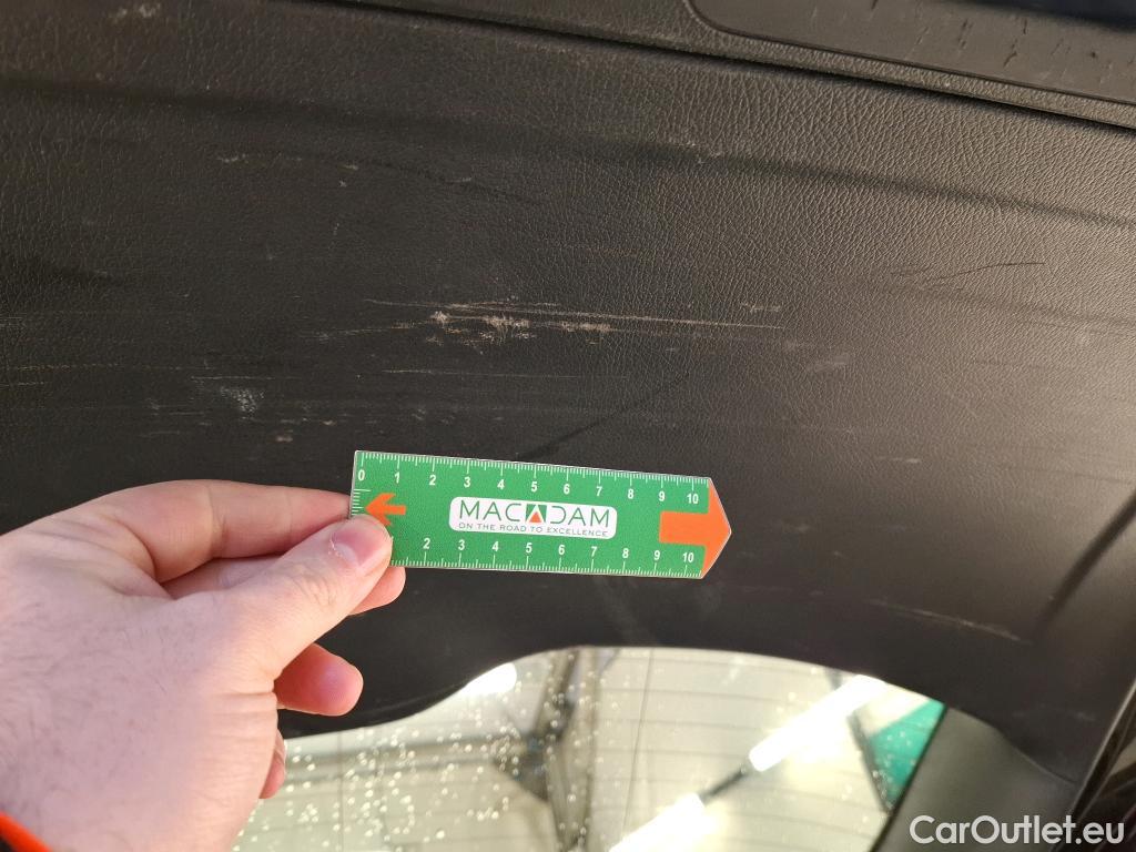  Mercedes  GLB MERCEDES-BENZ  / 2019 / 5P / SUV  200 d Business Line #6