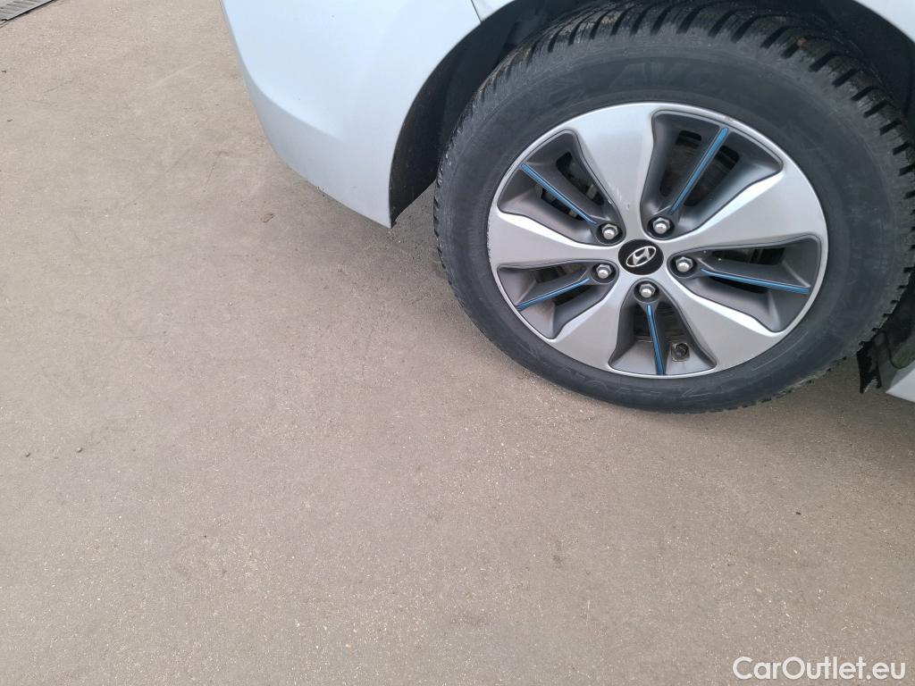  Hyundai   Ioniq HYUNDAI 5p Berline Plug-in Executive #19