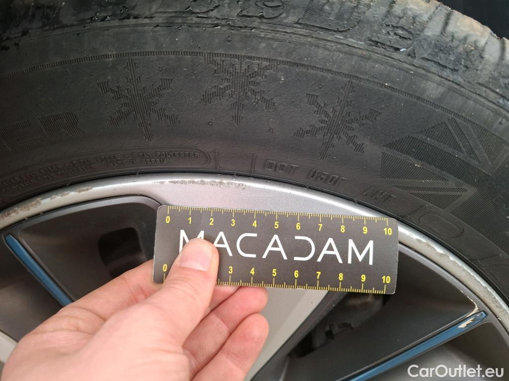  Hyundai   Ioniq HYUNDAI 5p Berline Plug-in Executive #15