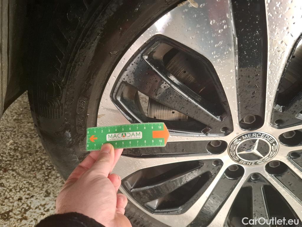  Mercedes  G-Klasee MERCEDES-BENZ GLC / 2019 / 5P / SUV 2.0 GLC 300 DE BUSINESS LINE 4MATIC #14