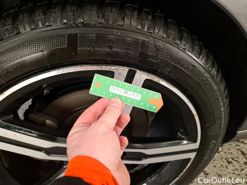  Mercedes  CLA-Klasse MERCEDES-BENZ CLA Shooting Brake / 2019 / 5P / Break CLA 200 d Business Line BA8 #23