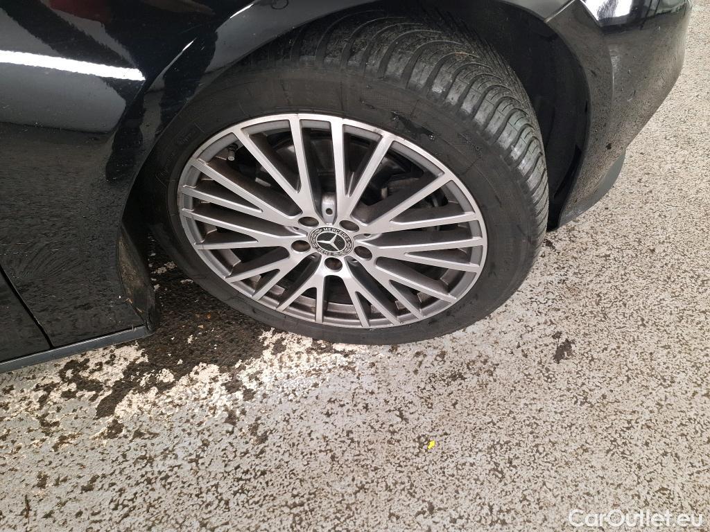  Mercedes  CLA-Klasse MERCEDES-BENZ CLA Shooting Brake / 2019 / 5P / Break CLA 180 d Business Line BA8 #1