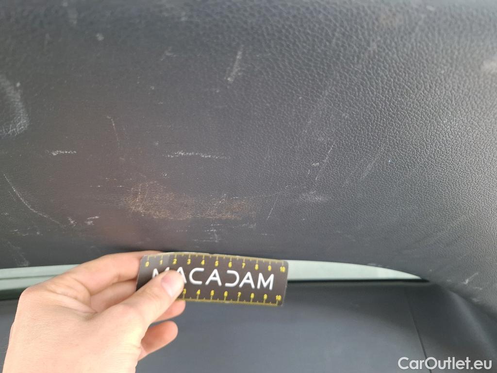  Hyundai   Ioniq HYUNDAI 5p Berline Plug-in Executive #31