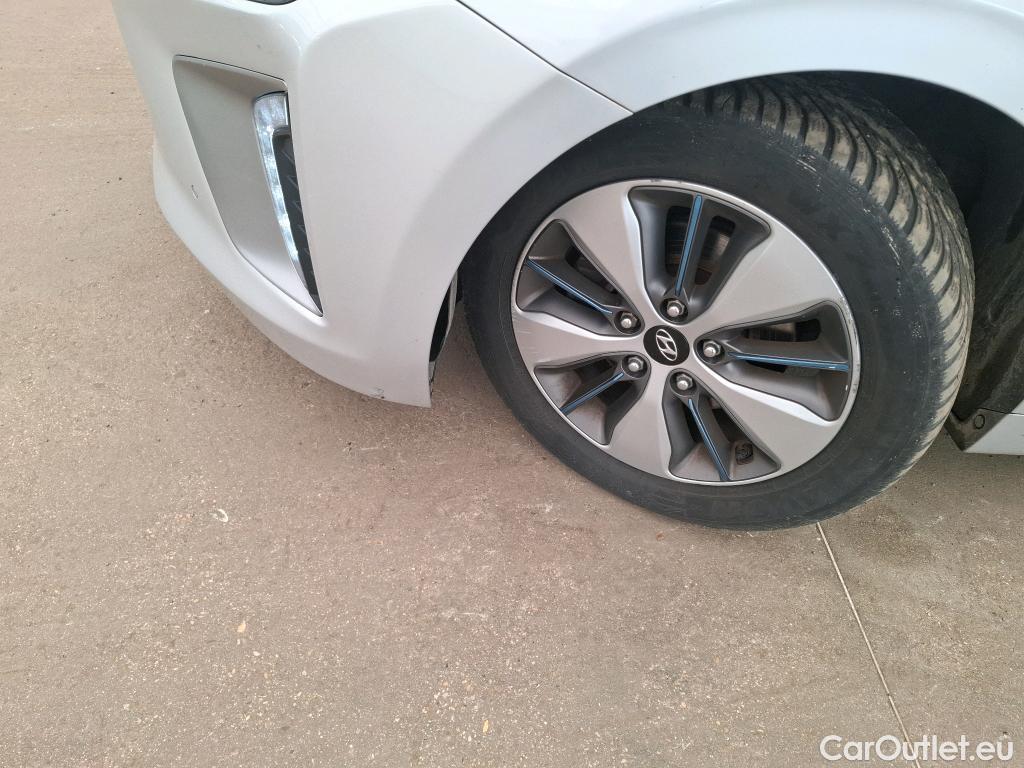  Hyundai   Ioniq HYUNDAI 5p Berline Plug-in Executive #5