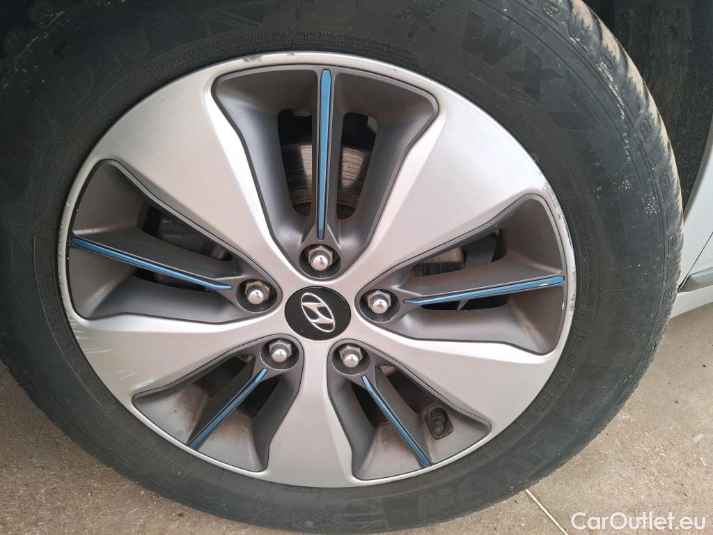  Hyundai   Ioniq HYUNDAI 5p Berline Plug-in Executive #6