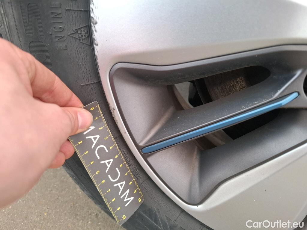  Hyundai   Ioniq HYUNDAI 5p Berline Plug-in Executive #23