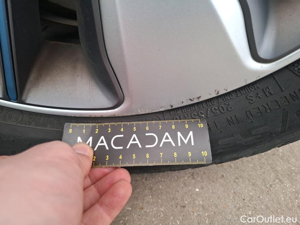  Hyundai   Ioniq HYUNDAI 5p Berline Plug-in Executive #17