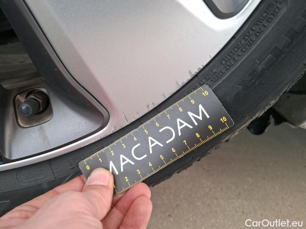  Hyundai   Ioniq HYUNDAI 5p Berline Plug-in Executive #22