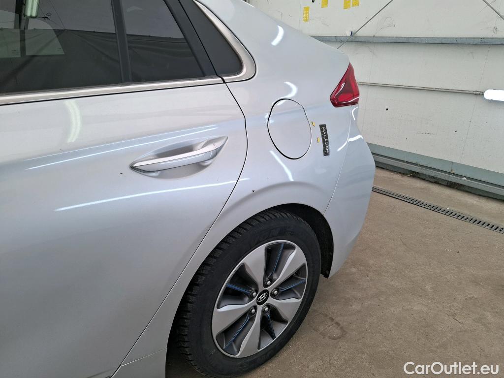  Hyundai   Ioniq HYUNDAI 5p Berline Plug-in Executive #34