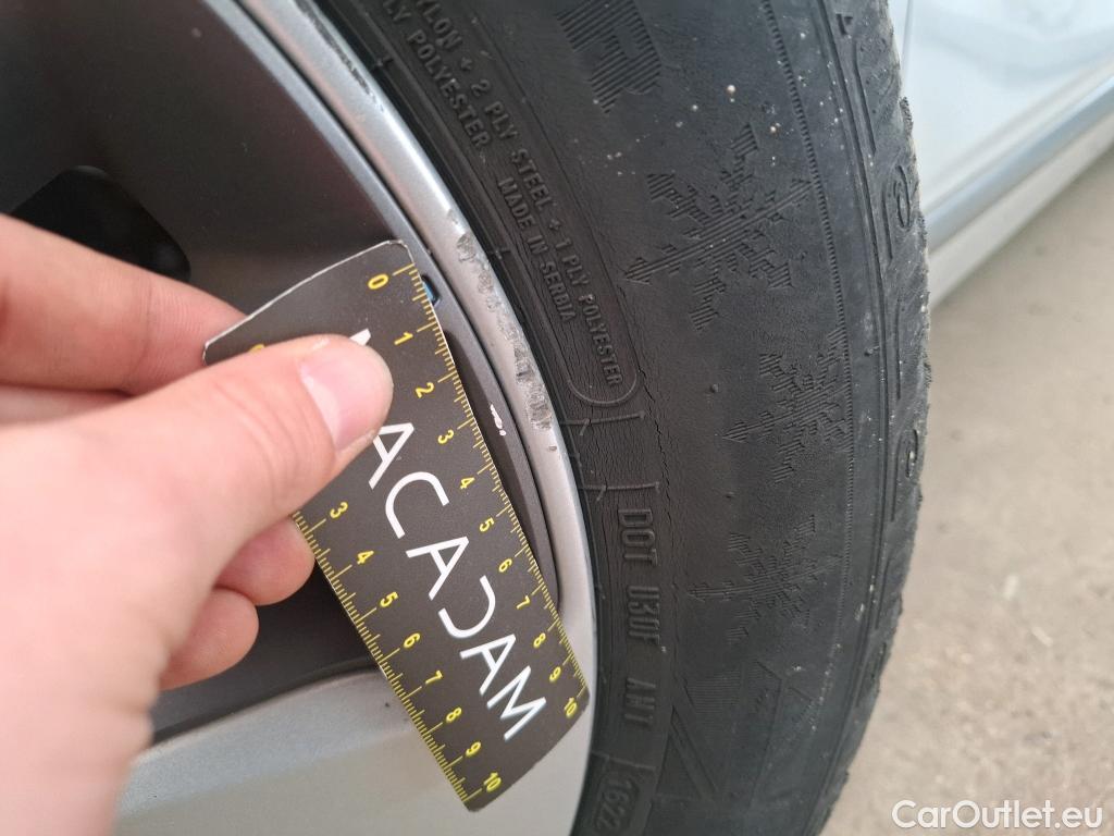  Hyundai   Ioniq HYUNDAI 5p Berline Plug-in Executive #11