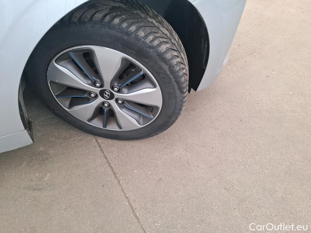  Hyundai   Ioniq HYUNDAI 5p Berline Plug-in Executive #12