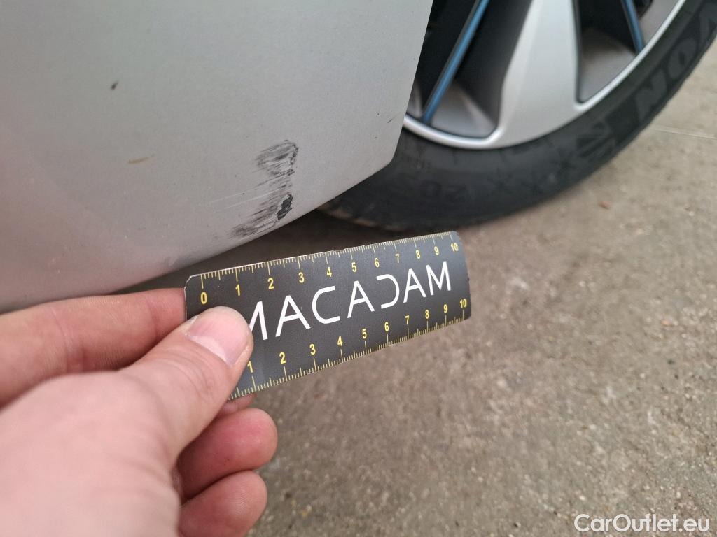  Hyundai   Ioniq HYUNDAI 5p Berline Plug-in Executive #44