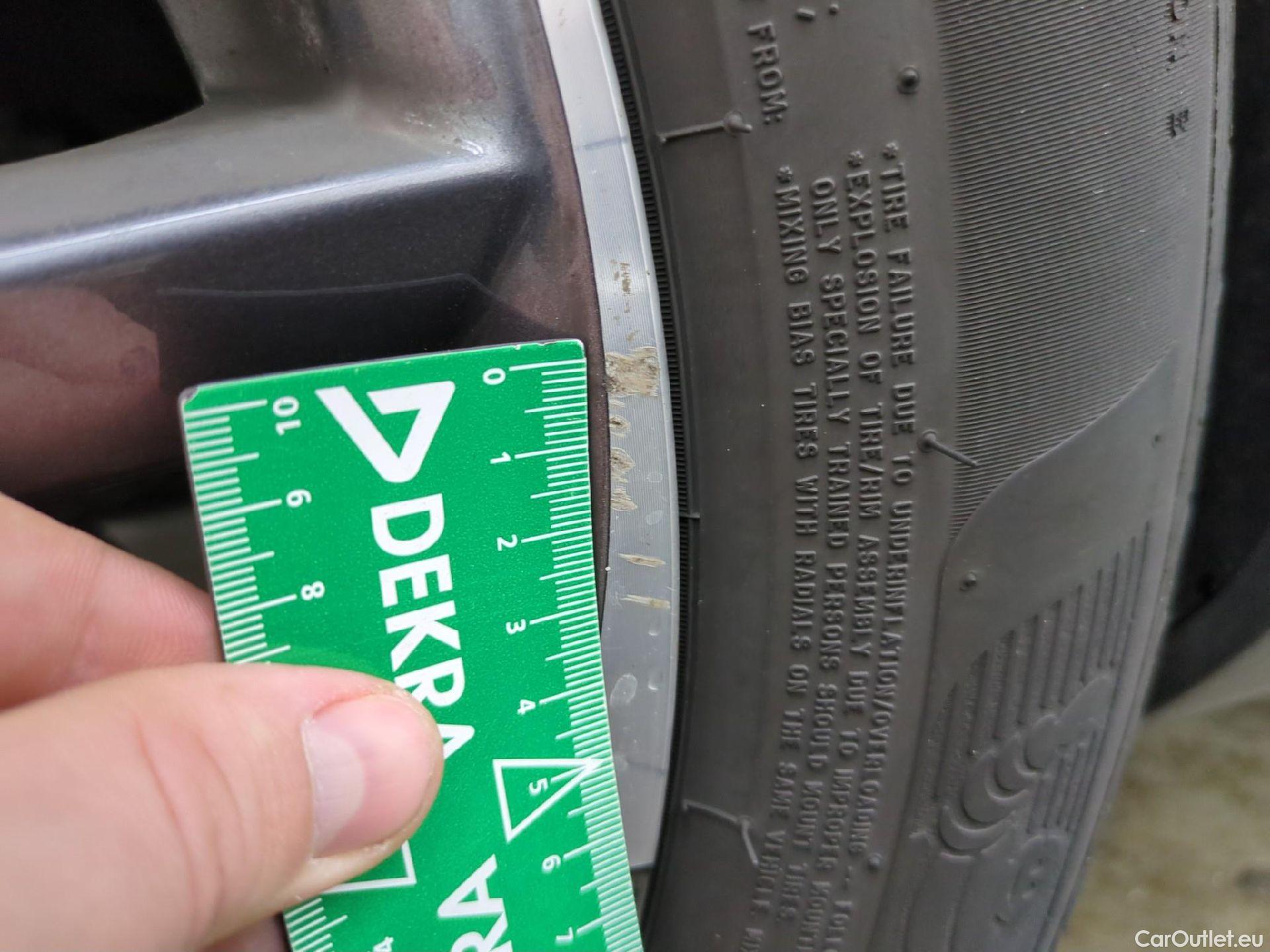  Peugeot  3008  II Allure 1.5 HDi 130CV BVA8 E6d #23