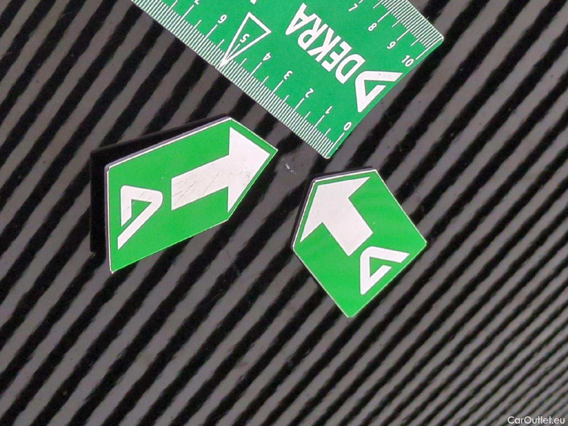  Peugeot  3008  II Allure 1.5 HDi 130CV BVA8 E6d #60