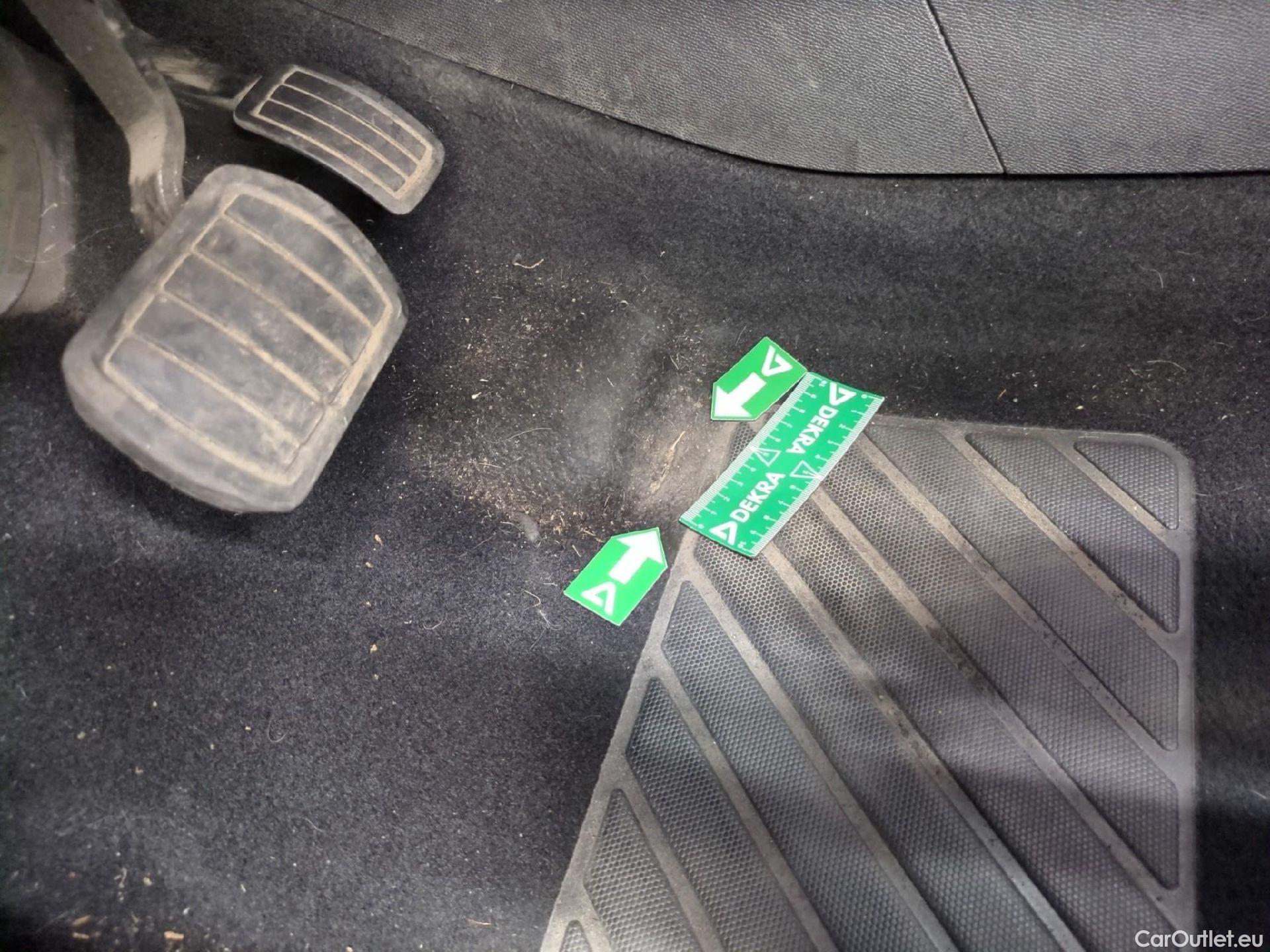  Peugeot  3008  II Allure 1.5 HDi 130CV BVA8 E6d #3