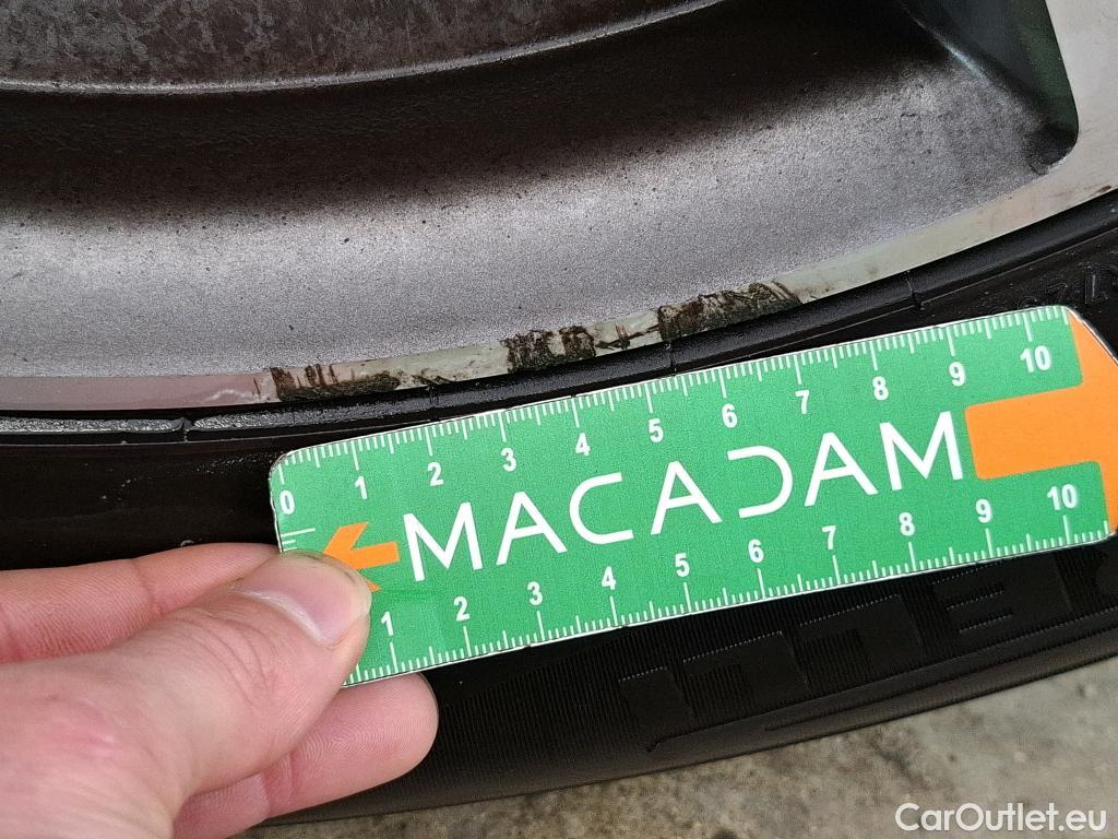  Mercedes  G-Klasee MERCEDES-BENZ GLC / 2019 / 5P / SUV GLC 200 d Business Line #15