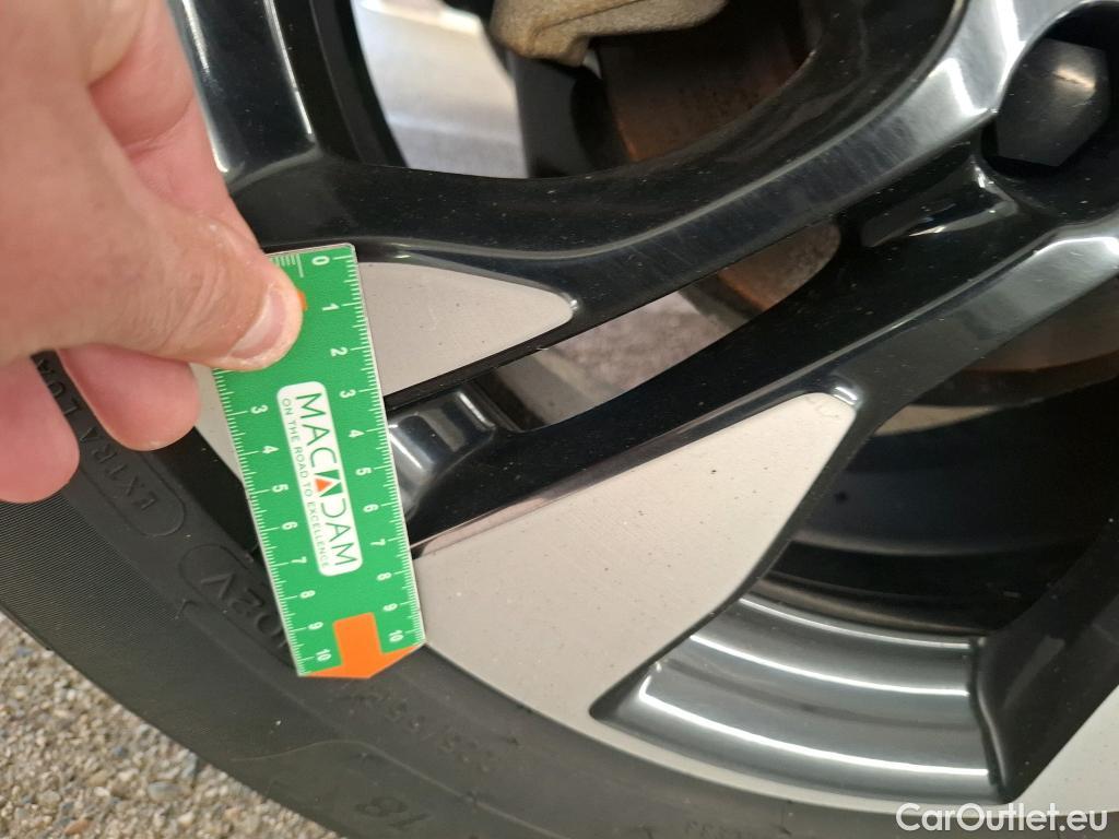  Opel   Grandland X Grandland X Elegance Business 1.5 130CV BVA8 E6d #25