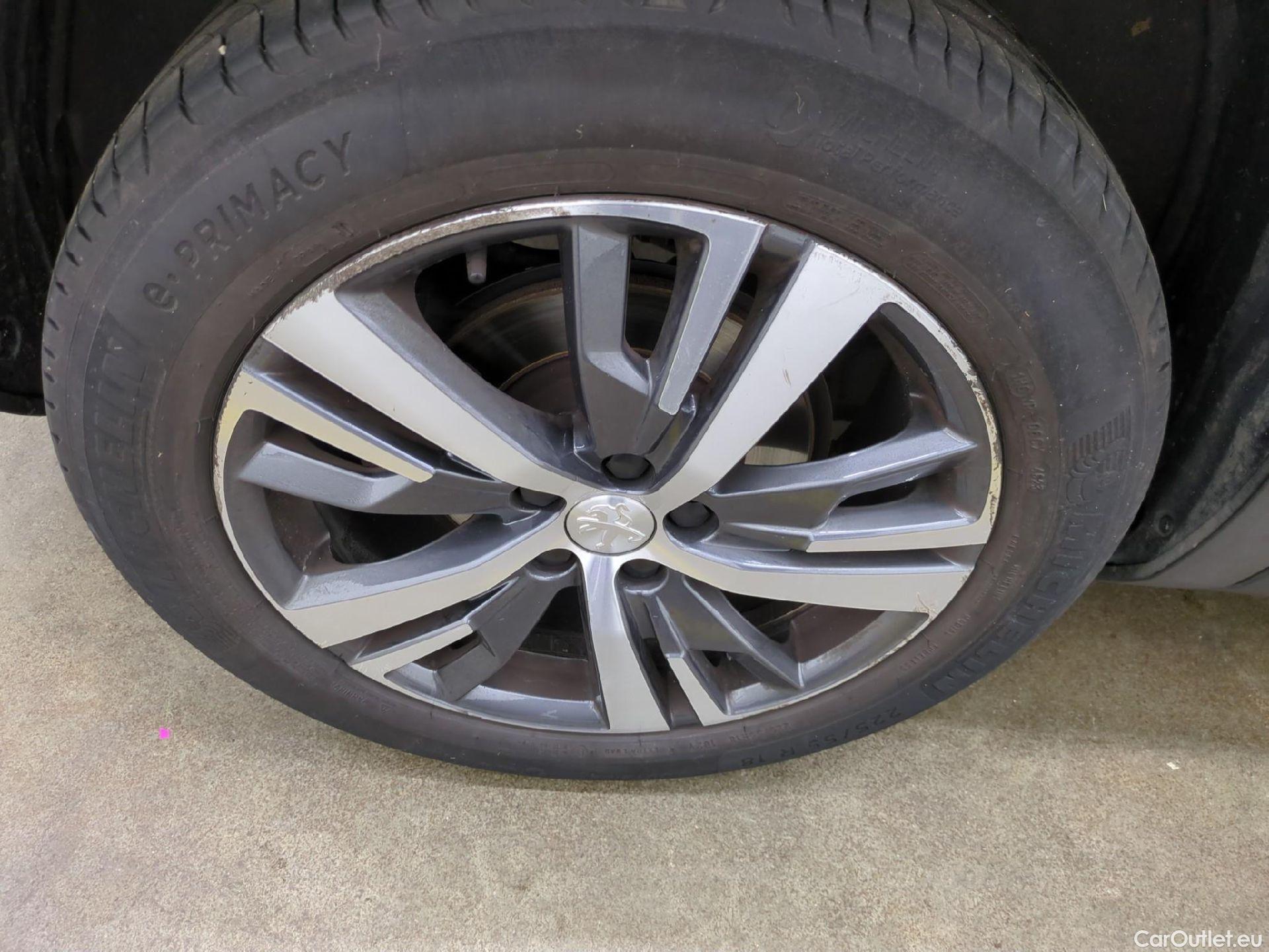  Peugeot  3008  II Allure 1.5 HDi 130CV BVA8 E6d #30