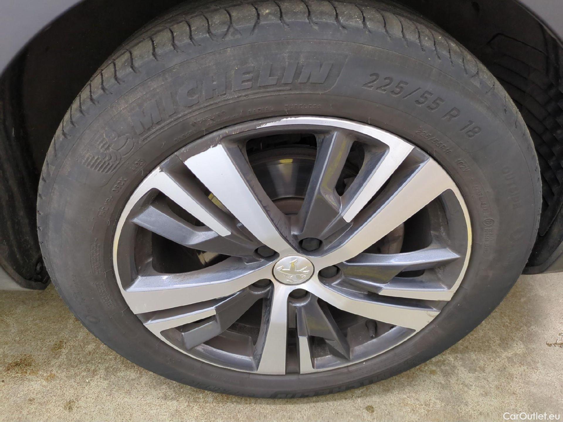  Peugeot  3008  II Allure 1.5 HDi 130CV BVA8 E6d #14