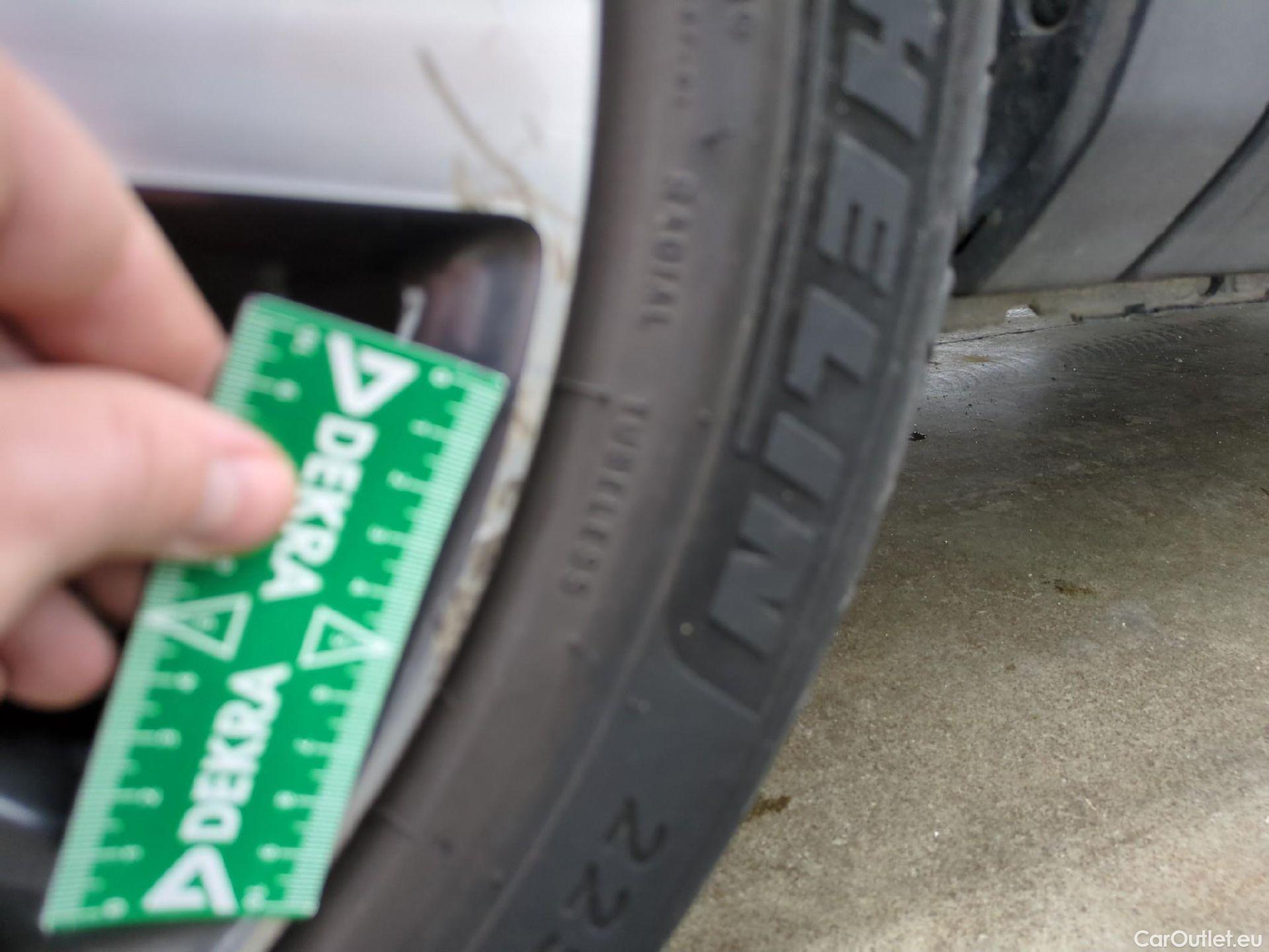  Peugeot  3008  II Allure 1.5 HDi 130CV BVA8 E6d #37