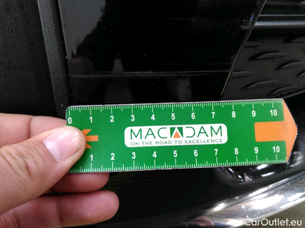  Mercedes  G-Klasee MERCEDES-BENZ GLC / 2019 / 5P / SUV GLC 300 de AMG Line 4Matic #13