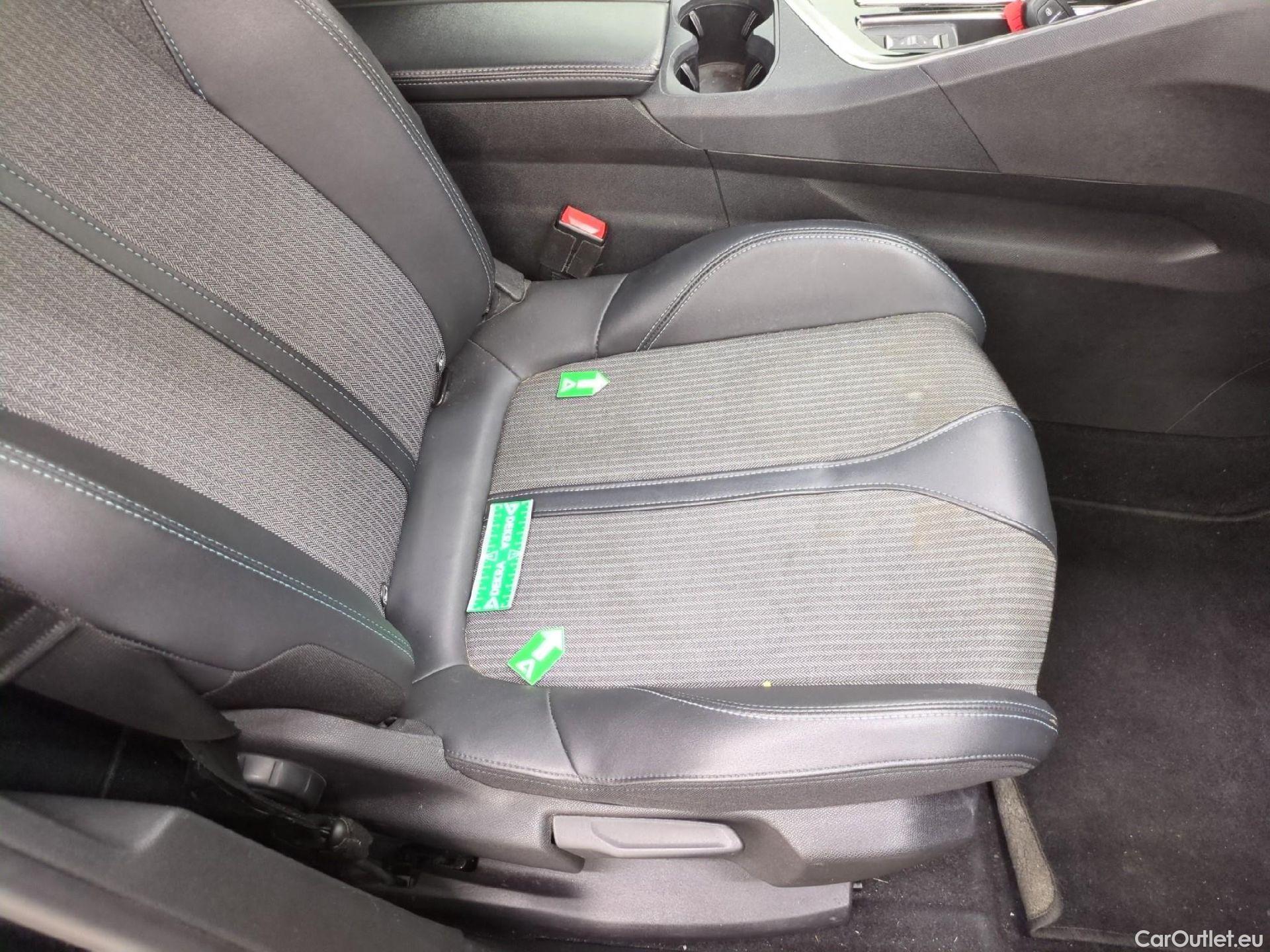  Peugeot  3008  II Allure 1.5 HDi 130CV BVA8 E6d #6