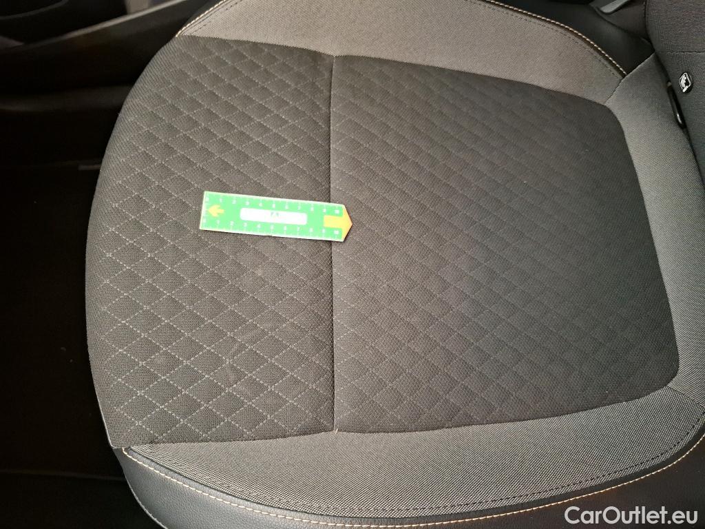  Opel   Grandland X Grandland X Elegance Business 1.5 130CV BVA8 E6d #17