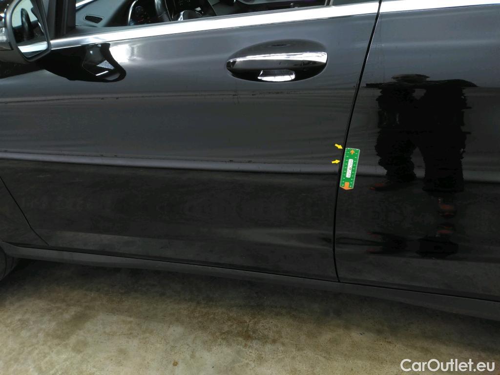  Mercedes  G-Klasee MERCEDES-BENZ GLC / 2019 / 5P / SUV GLC 300 de AMG Line 4Matic #24