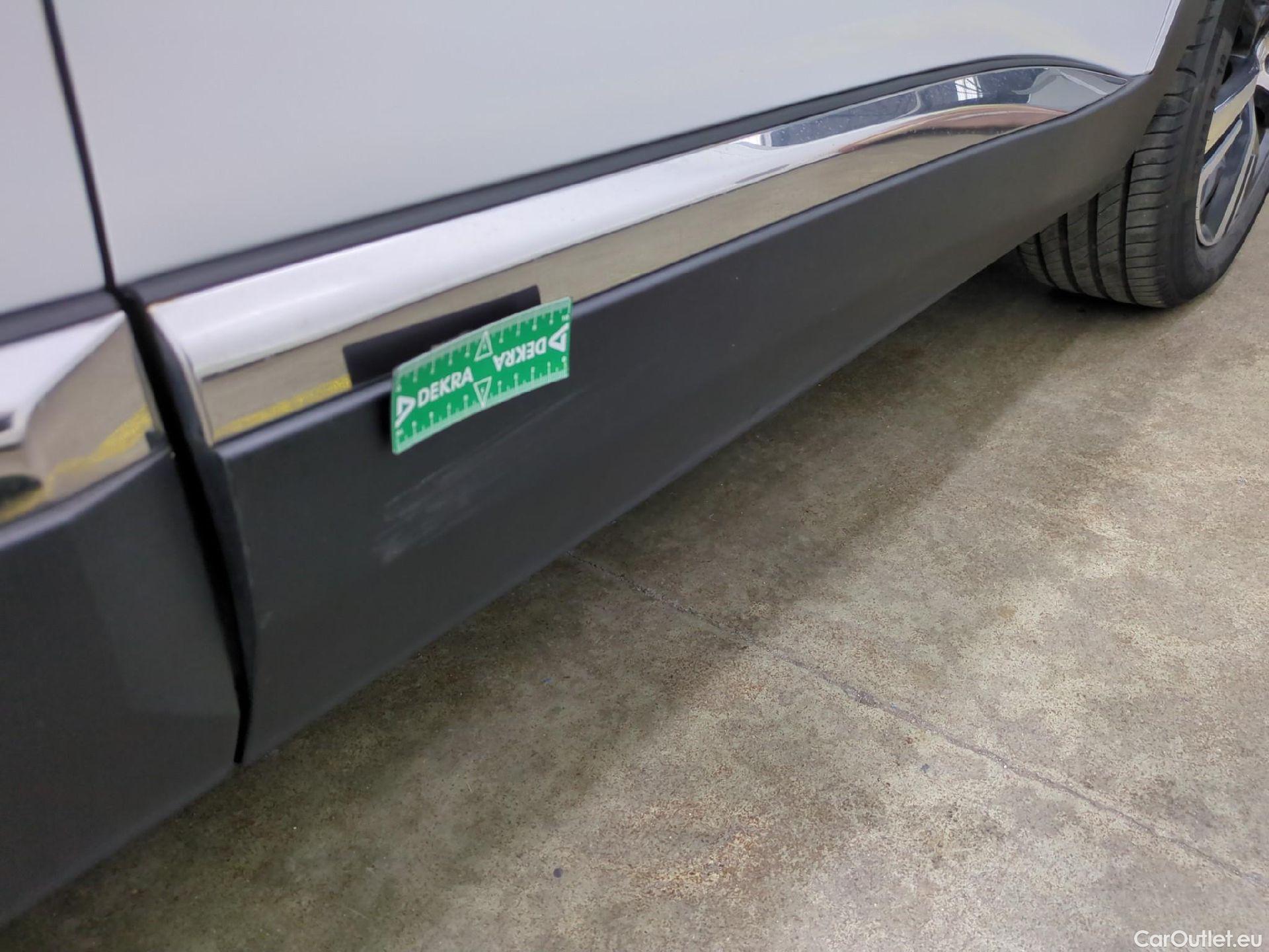  Peugeot  3008  Allure Business 1.2 PureTech 130CV BVA8 E6dT #35