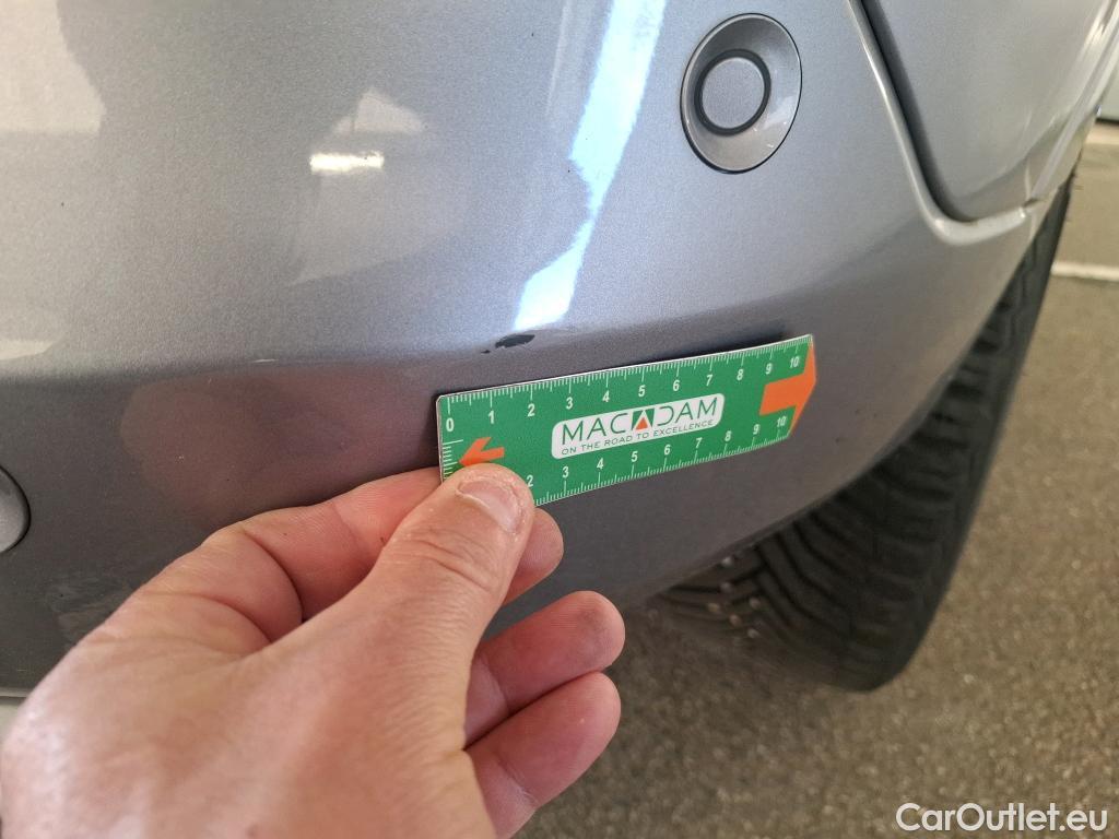  Opel   Grandland X Grandland X Elegance Business 1.5 130CV BVA8 E6d #47