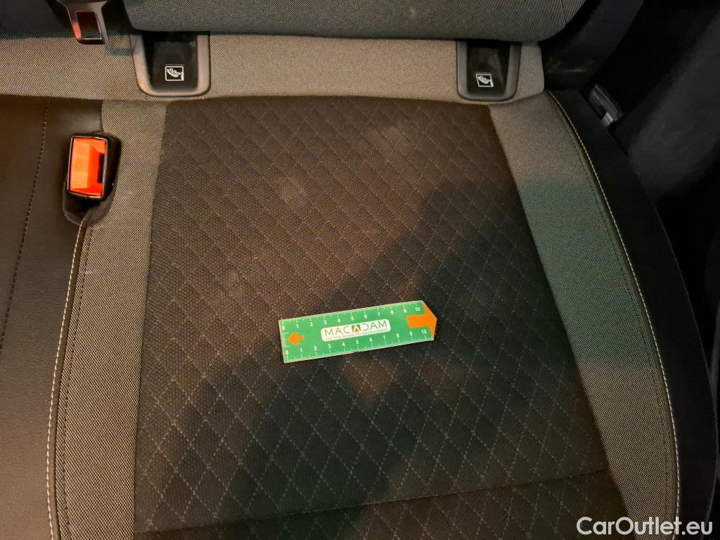  Opel   Grandland X Grandland X Elegance Business 1.5 130CV BVA8 E6d #18