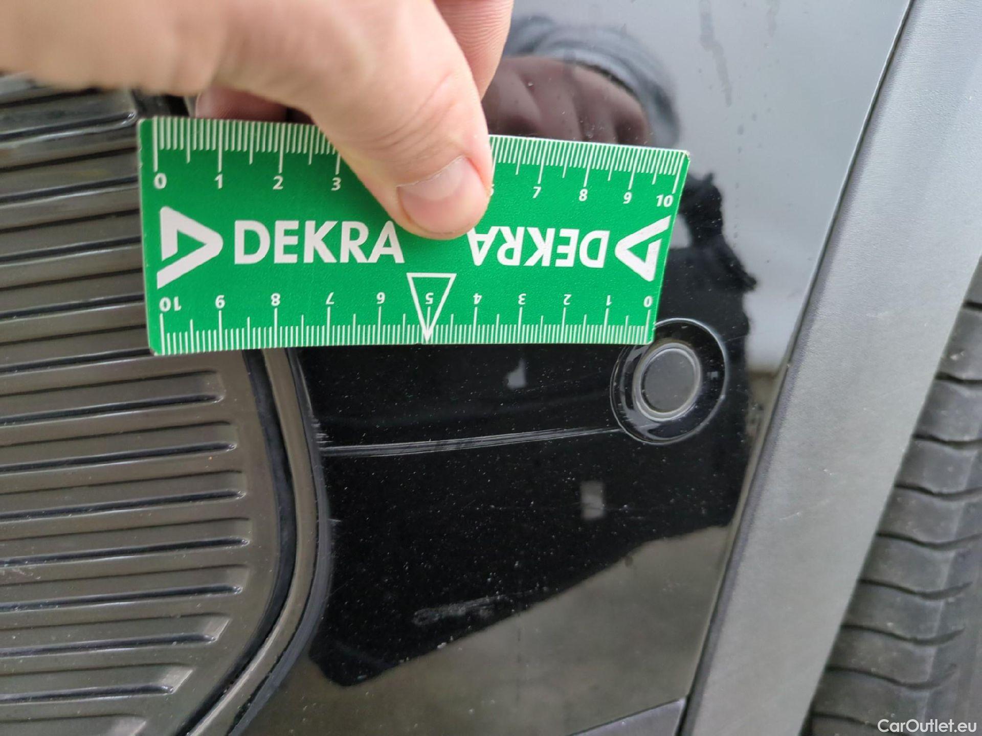  Peugeot  3008  II Allure 1.5 HDi 130CV BVA8 E6d #50