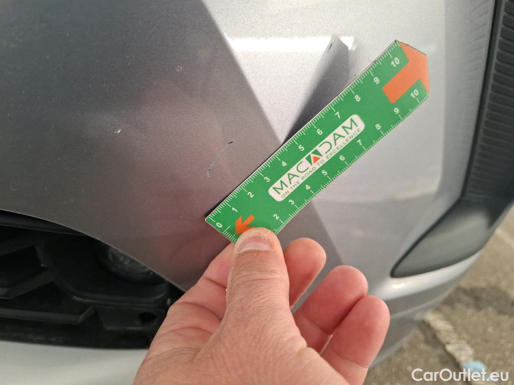  Opel   Grandland X Grandland X Elegance Business 1.5 130CV BVA8 E6d #34