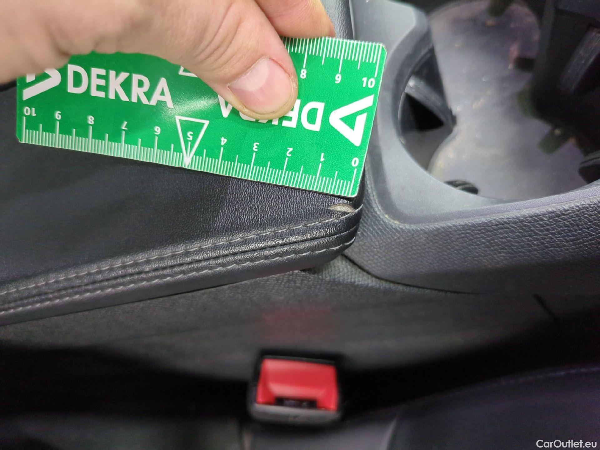  Peugeot  3008  II Allure 1.5 HDi 130CV BVA8 E6d #7