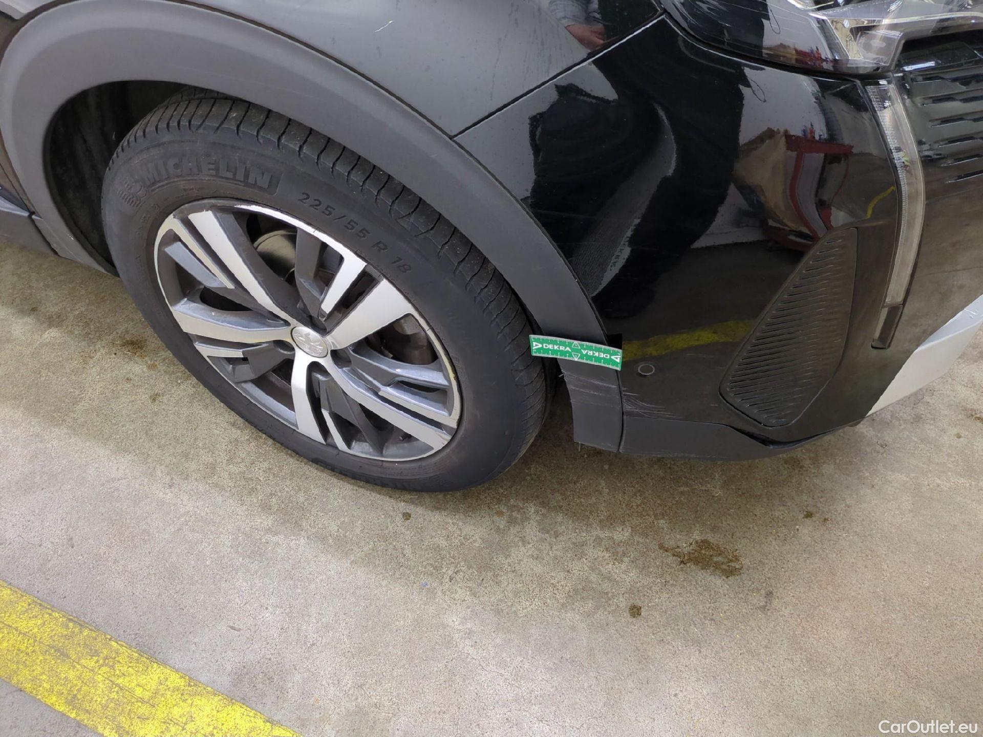  Peugeot  3008  II Allure 1.5 HDi 130CV BVA8 E6d #48