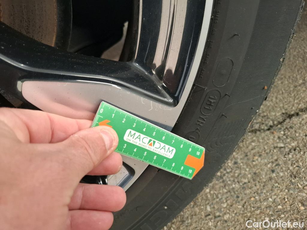  Opel   Grandland X Grandland X Elegance Business 1.5 130CV BVA8 E6d #26